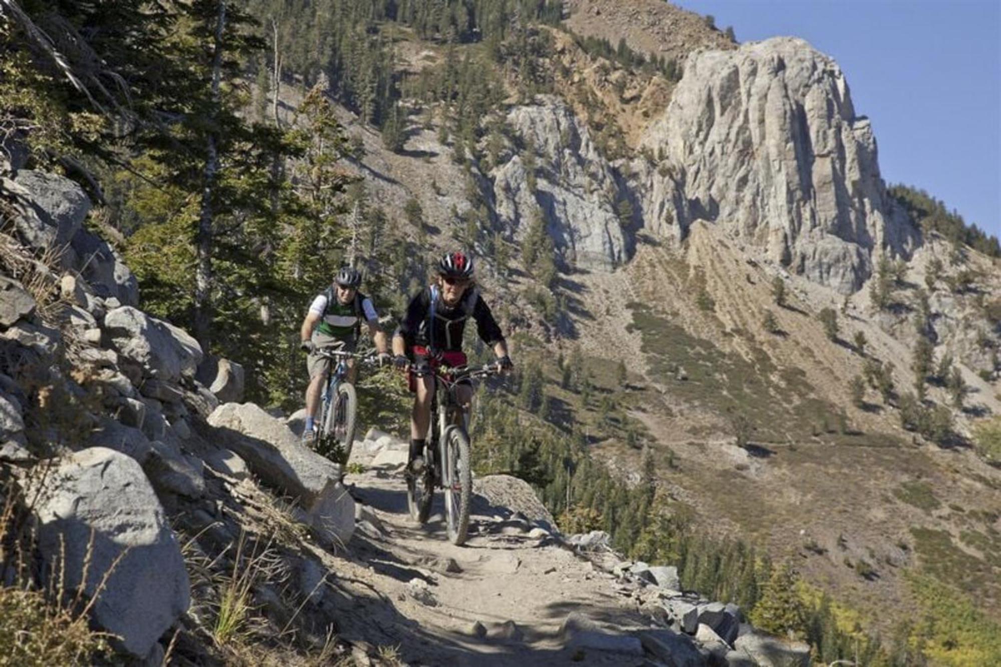Discovery 4 119 Mammoth Lakes Luaran gambar